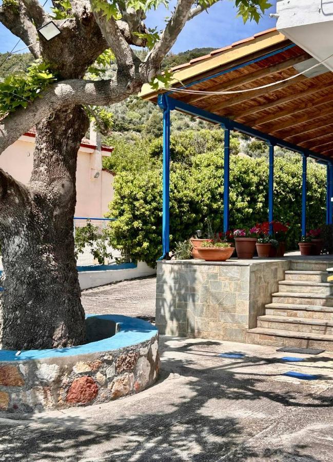 Αγκυροβόλιο Hotel Ília Exterior foto